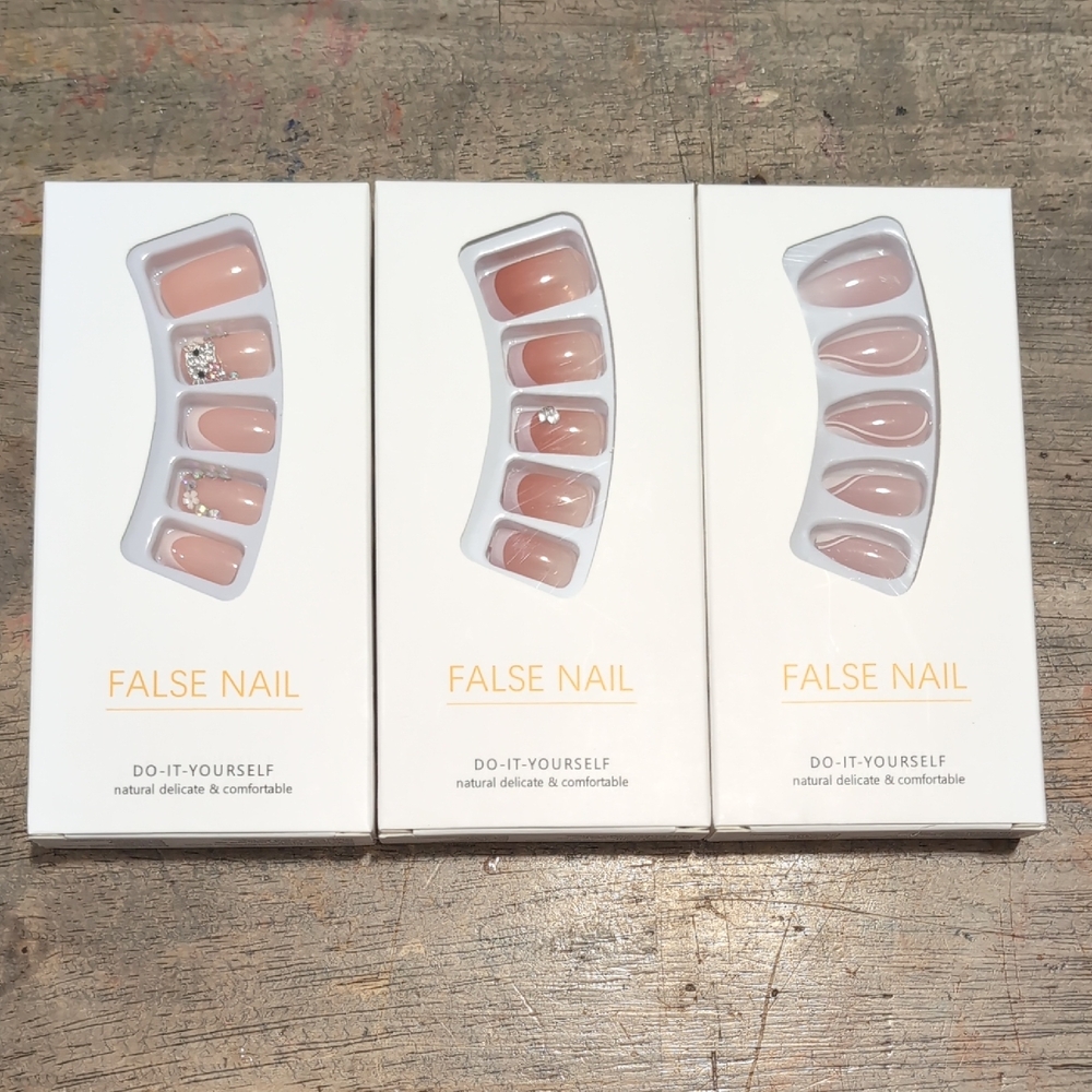 DIY False Nail Set in Nude